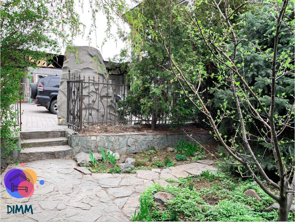 Dimm Отель Almaty Extérieur photo